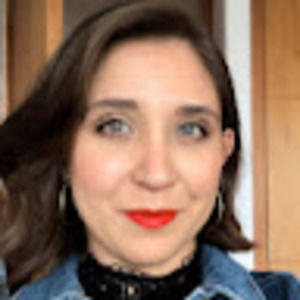 Meet your Posher, Alejandra